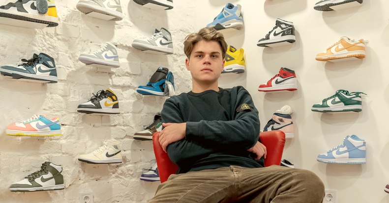 Tényleg ér ennyit egy cipő? Balazskicks tetoválásért ajándék jár, Azahriah be is szólt