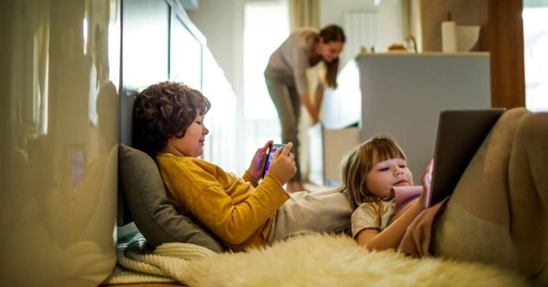 „Az nem működik, hogy elhozzák a gyereket, hogy túl sokat kütyüzik, mi megszereljük, aztán hazamegy”