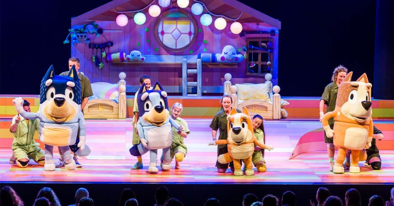 Megérkezett a Bluey nagy színdarabja Disney+-ra, életre kelnek a család kedvenc rajzfilmfigurai